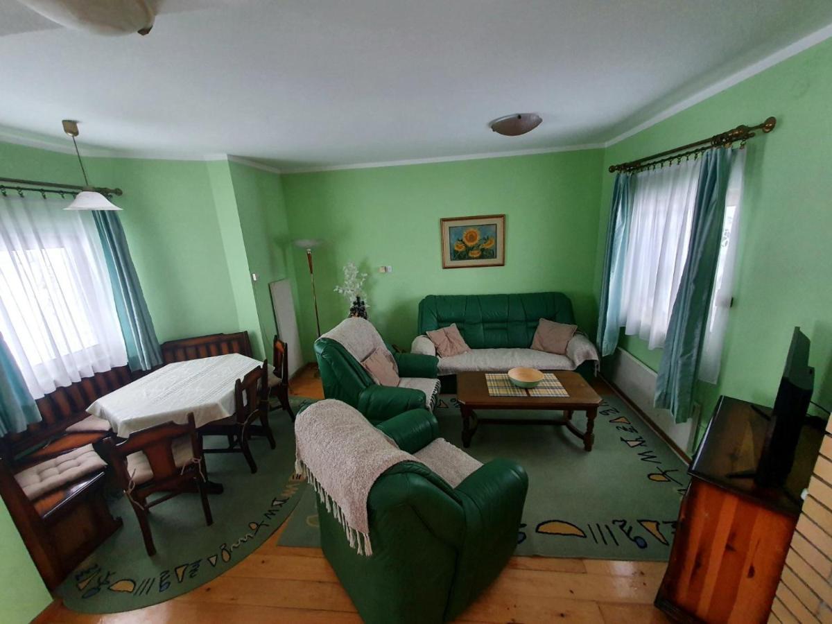 Kraljevi Konaci Olja Zlatibor